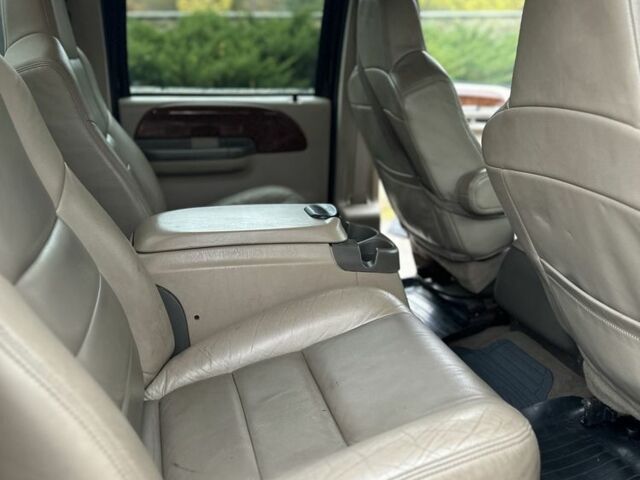 Черный Форд Другая, объемом двигателя 5.4 л и пробегом 171 тыс. км за 5600 $, фото 13 на Automoto.ua