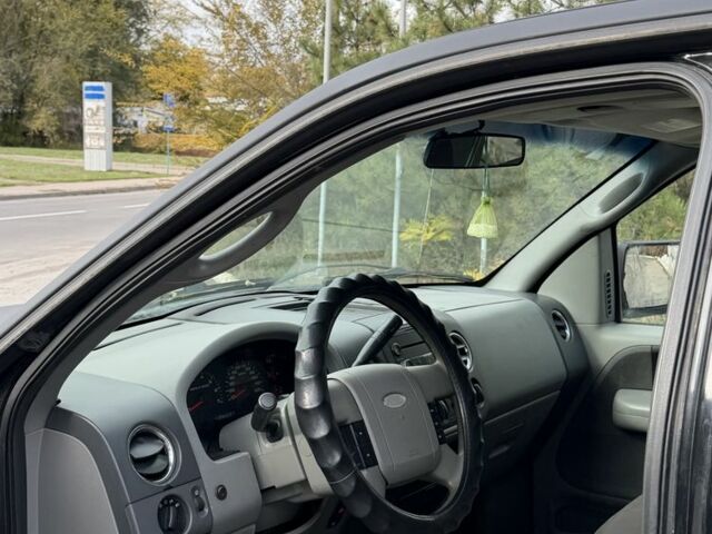 Чорний Форд Інша, об'ємом двигуна 5.4 л та пробігом 250 тис. км за 3900 $, фото 9 на Automoto.ua