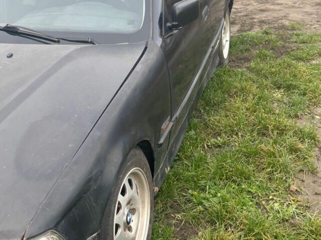 Чорний Форд Інша, об'ємом двигуна 1.8 л та пробігом 300 тис. км за 1350 $, фото 7 на Automoto.ua