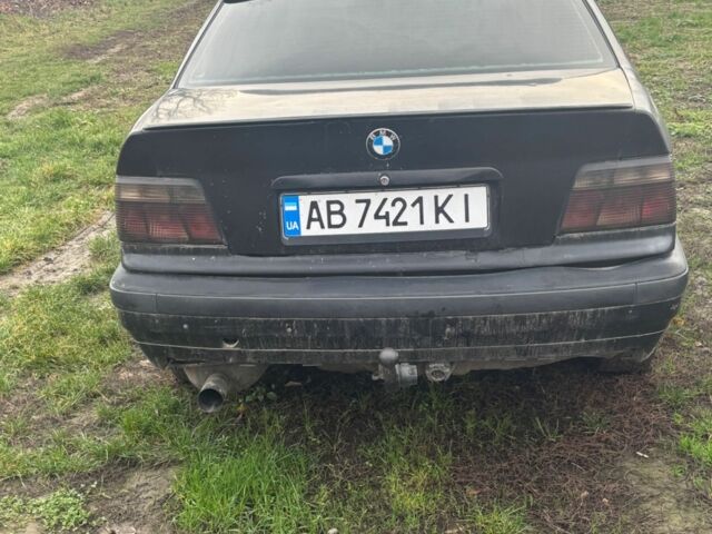 Чорний Форд Інша, об'ємом двигуна 1.8 л та пробігом 300 тис. км за 1350 $, фото 1 на Automoto.ua