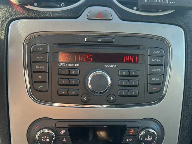 Чорний Форд Інша, об'ємом двигуна 1.6 л та пробігом 2 тис. км за 6800 $, фото 23 на Automoto.ua