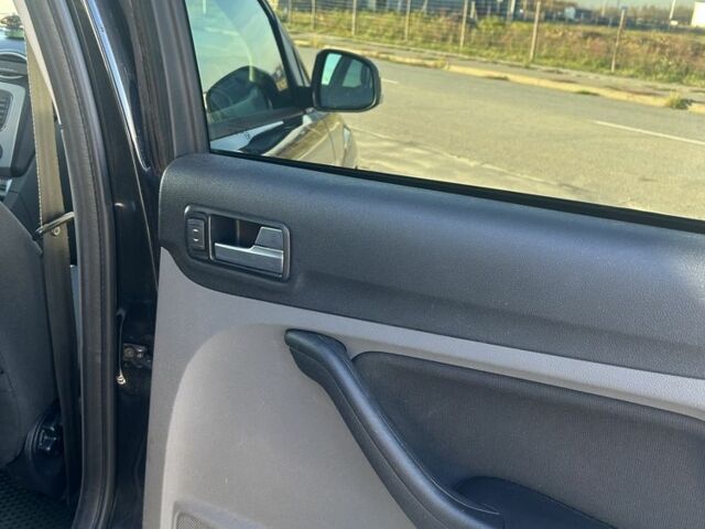 Чорний Форд Інша, об'ємом двигуна 1.6 л та пробігом 2 тис. км за 6800 $, фото 19 на Automoto.ua