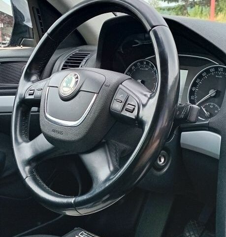 Чорний Форд Інша, об'ємом двигуна 1.6 л та пробігом 310 тис. км за 7500 $, фото 1 на Automoto.ua
