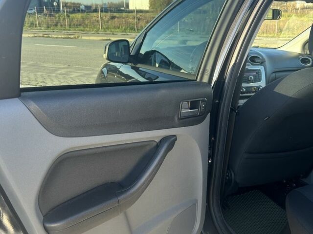 Чорний Форд Інша, об'ємом двигуна 1.6 л та пробігом 2 тис. км за 6800 $, фото 17 на Automoto.ua