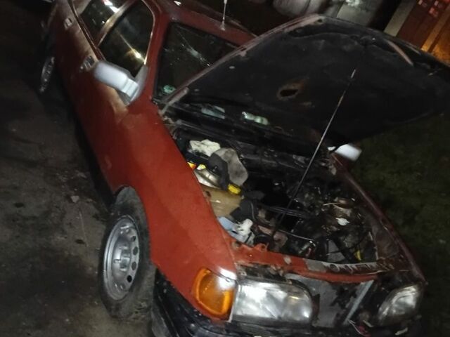 Коричневый Форд Другая, объемом двигателя 2 л и пробегом 700 тыс. км за 320 $, фото 3 на Automoto.ua