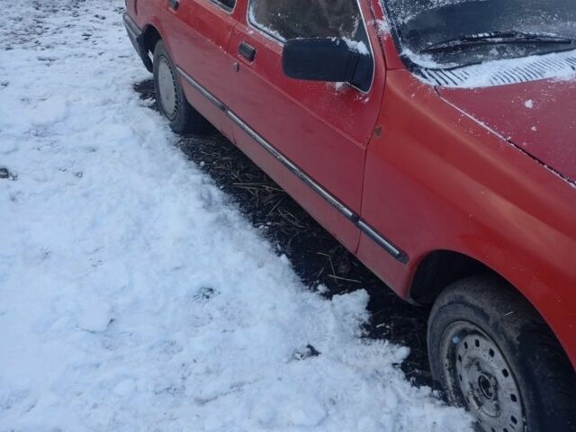 Красный Форд Другая, объемом двигателя 2 л и пробегом 52 тыс. км за 1200 $, фото 5 на Automoto.ua