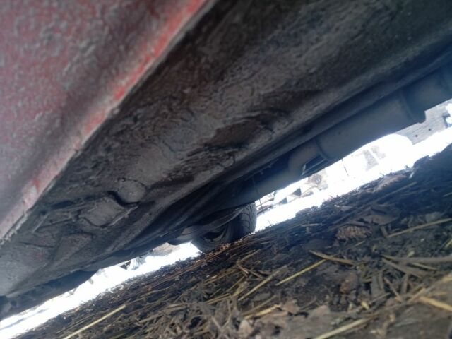 Красный Форд Другая, объемом двигателя 2 л и пробегом 52 тыс. км за 1200 $, фото 4 на Automoto.ua