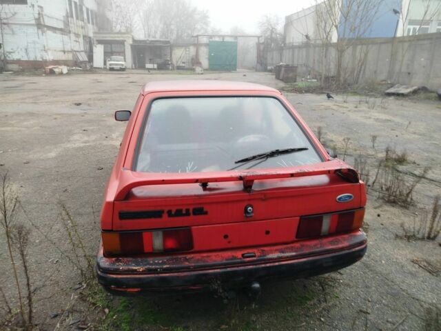 Красный Форд Другая, объемом двигателя 1 л и пробегом 1000 тыс. км за 450 $, фото 2 на Automoto.ua