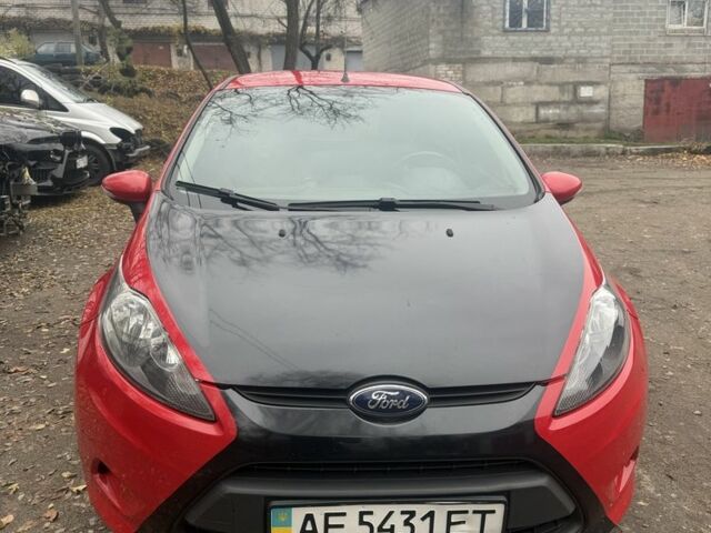 Красный Форд Другая, объемом двигателя 1.2 л и пробегом 148 тыс. км за 5700 $, фото 2 на Automoto.ua