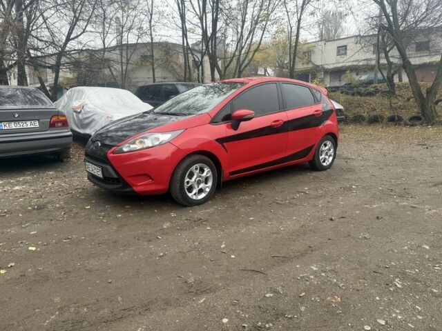 Красный Форд Другая, объемом двигателя 1.2 л и пробегом 148 тыс. км за 5700 $, фото 4 на Automoto.ua
