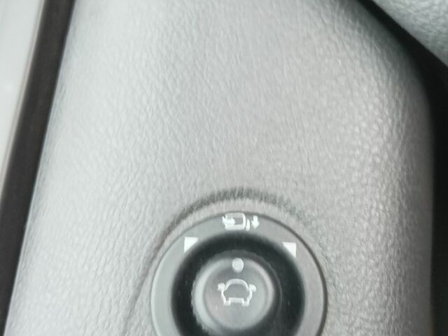 Красный Форд Другая, объемом двигателя 2.2 л и пробегом 105 тыс. км за 21500 $, фото 20 на Automoto.ua