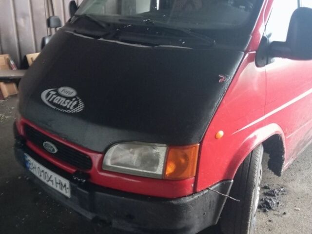 Красный Форд Другая, объемом двигателя 2.5 л и пробегом 1000 тыс. км за 3600 $, фото 2 на Automoto.ua