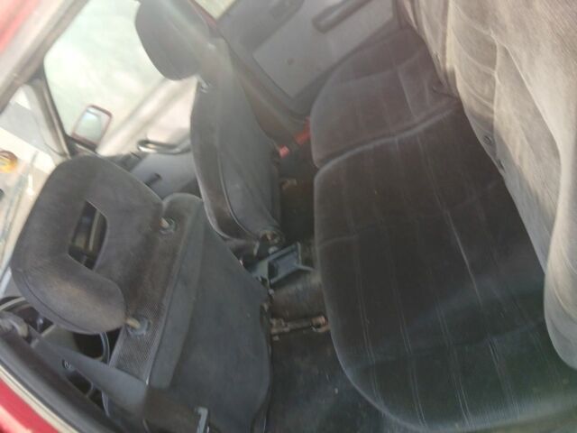 Красный Форд Другая, объемом двигателя 0 л и пробегом 28 тыс. км за 450 $, фото 5 на Automoto.ua