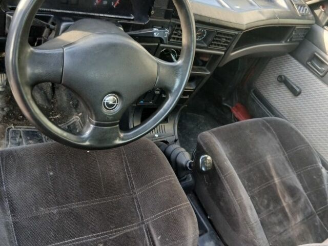 Красный Форд Другая, объемом двигателя 0 л и пробегом 28 тыс. км за 450 $, фото 6 на Automoto.ua