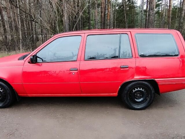 Красный Форд Другая, объемом двигателя 1.3 л и пробегом 57 тыс. км за 1700 $, фото 3 на Automoto.ua