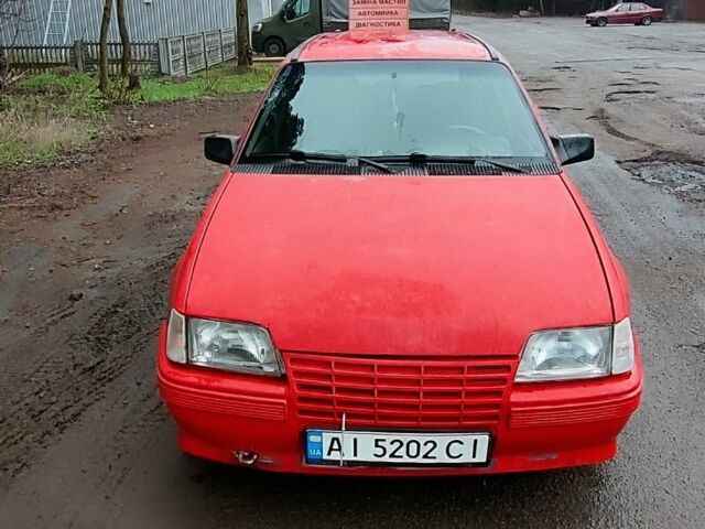 Красный Форд Другая, объемом двигателя 1.3 л и пробегом 57 тыс. км за 1700 $, фото 2 на Automoto.ua