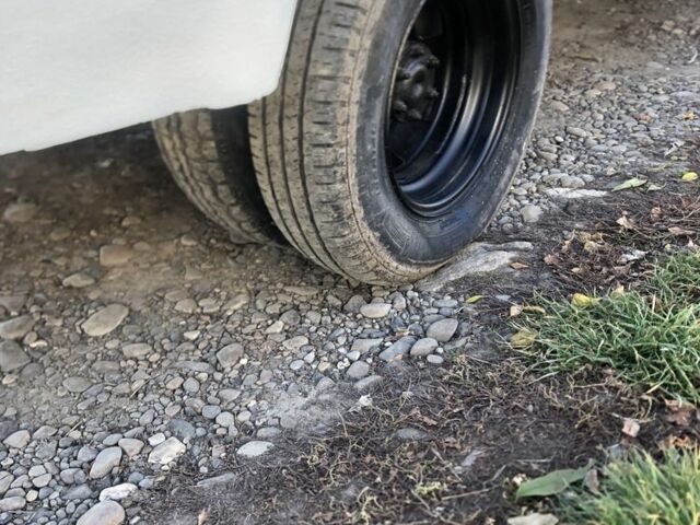 Форд Другая 1992 в Кельменцах на Automoto.ua Форд Другая, объемом двигателя 0 л и пробегом 0 тыс. км за 2000 $, фото 7 на Automoto.ua