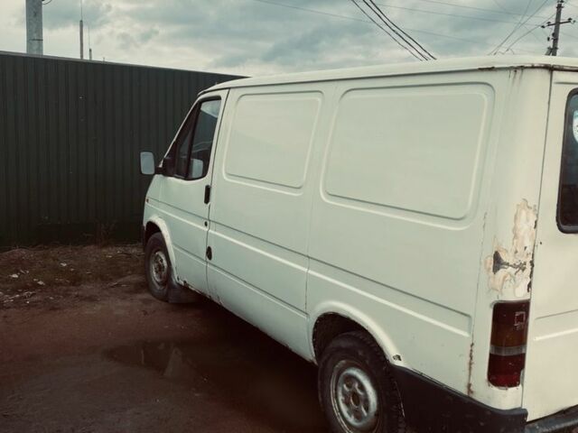 Форд Інша, об'ємом двигуна 0 л та пробігом 0 тис. км за 1700 $, фото 2 на Automoto.ua