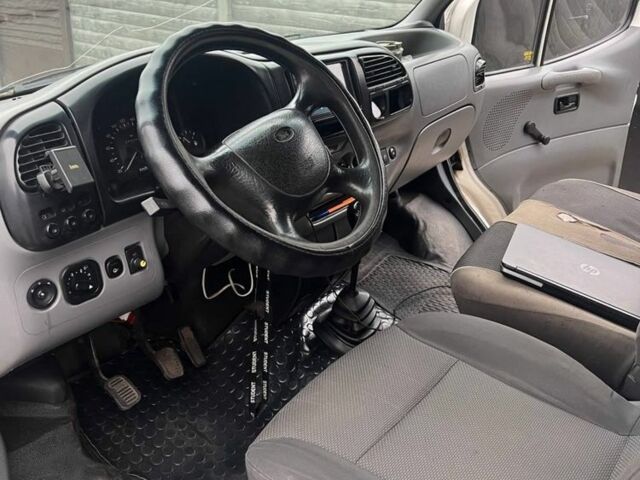 Форд Інша, об'ємом двигуна 0 л та пробігом 0 тис. км за 4000 $, фото 4 на Automoto.ua