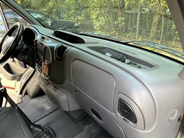 Форд Інша, об'ємом двигуна 0 л та пробігом 0 тис. км за 4000 $, фото 10 на Automoto.ua