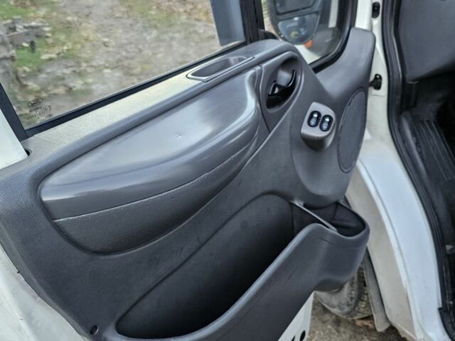 Форд Другая 2004 в Новоднестровск на Automoto.ua Форд Другая, объемом двигателя 0 л и пробегом 0 тыс. км за 5600 $, фото 22 на Automoto.ua