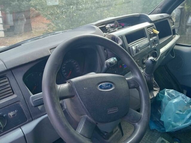 Форд Інша, об'ємом двигуна 0 л та пробігом 0 тис. км за 6400 $, фото 7 на Automoto.ua