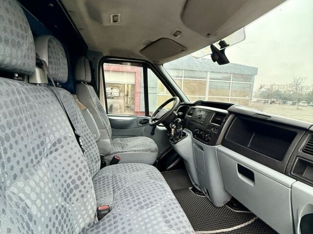 Форд Інша, об'ємом двигуна 0 л та пробігом 0 тис. км за 9200 $, фото 18 на Automoto.ua