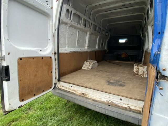 Форд Інша, об'ємом двигуна 0 л та пробігом 0 тис. км за 7600 $, фото 4 на Automoto.ua