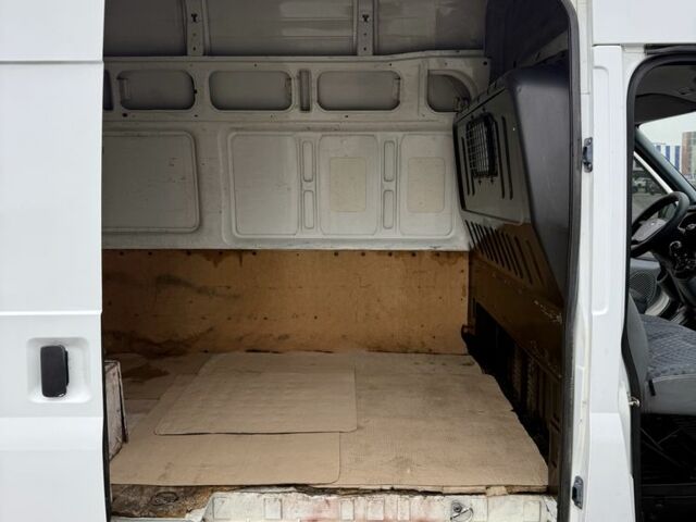 Форд Інша, об'ємом двигуна 0 л та пробігом 0 тис. км за 10999 $, фото 10 на Automoto.ua