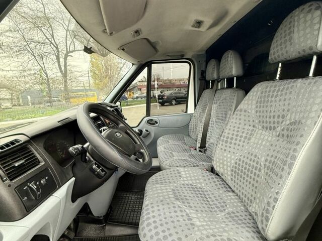 Форд Інша, об'ємом двигуна 0 л та пробігом 0 тис. км за 10999 $, фото 15 на Automoto.ua