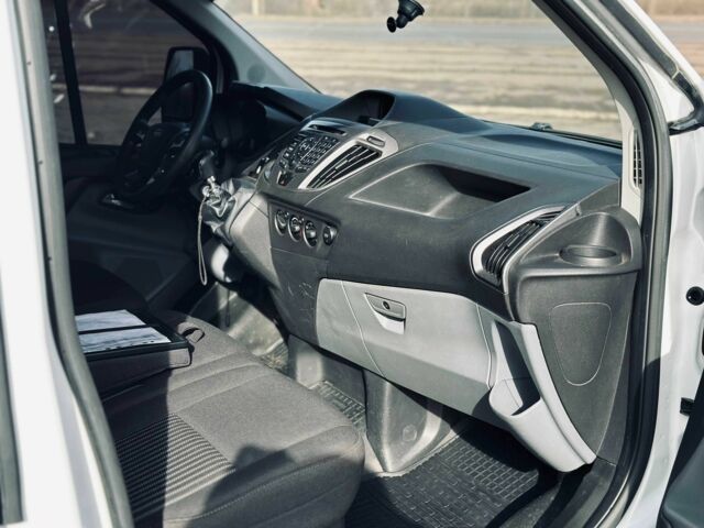 Форд Другая, объемом двигателя 0 л и пробегом 0 тыс. км за 9999 $, фото 16 на Automoto.ua