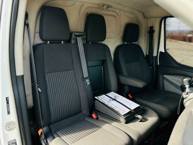 Форд Другая, объемом двигателя 0 л и пробегом 0 тыс. км за 9999 $, фото 19 на Automoto.ua