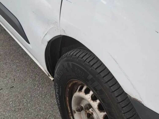 Форд Інша 2016 у Києві на Automoto.ua Форд Інша, об'ємом двигуна 0 л та пробігом 0 тис. км за 9900 $, фото 12 на Automoto.ua