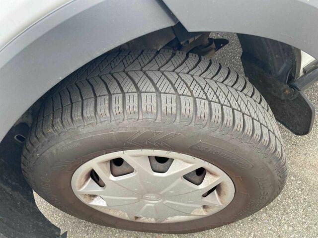 Форд Інша, об'ємом двигуна 2 л та пробігом 0 тис. км за 374 $, фото 2 на Automoto.ua