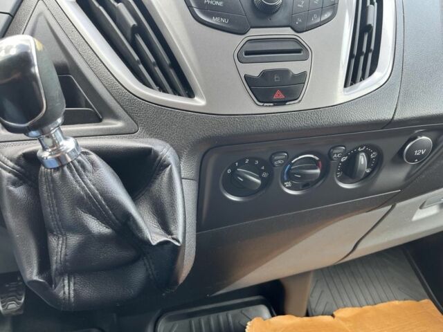 Форд Інша, об'ємом двигуна 6 л та пробігом 0 тис. км за 11700 $, фото 13 на Automoto.ua
