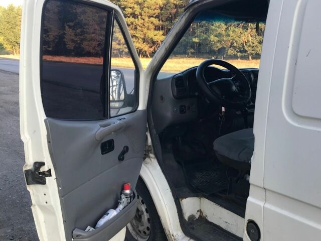 Форд Інша, об'ємом двигуна 0 л та пробігом 0 тис. км за 2800 $, фото 4 на Automoto.ua