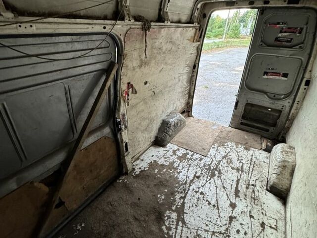 Форд Інша, об'ємом двигуна 0 л та пробігом 0 тис. км за 2100 $, фото 17 на Automoto.ua