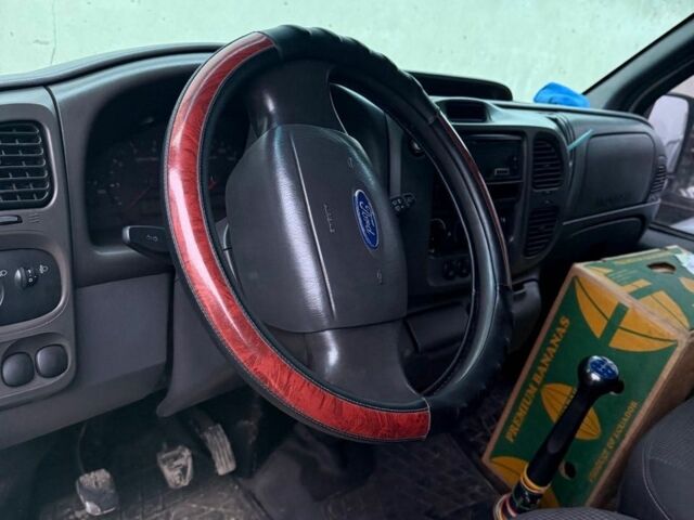 Форд Другая, объемом двигателя 0 л и пробегом 0 тыс. км за 2200 $, фото 7 на Automoto.ua