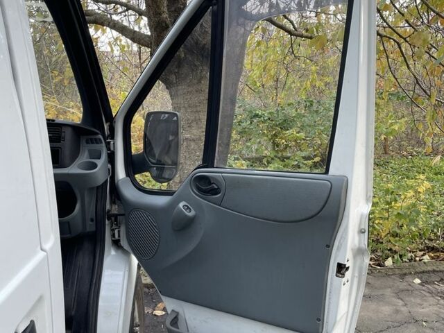 Форд Другая, объемом двигателя 0 л и пробегом 0 тыс. км за 5000 $, фото 5 на Automoto.ua