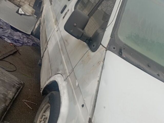 Серый Форд Другая, объемом двигателя 2.5 л и пробегом 250 тыс. км за 500 $, фото 2 на Automoto.ua