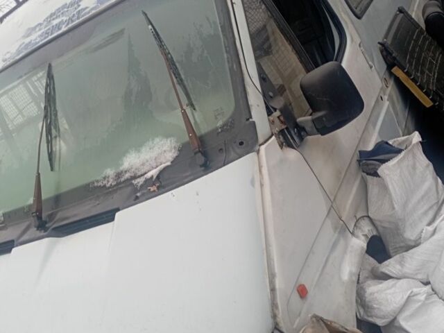 Серый Форд Другая, объемом двигателя 2.5 л и пробегом 250 тыс. км за 500 $, фото 1 на Automoto.ua