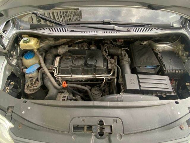 Сірий Форд Інша, об'ємом двигуна 1.9 л та пробігом 4 тис. км за 6300 $, фото 4 на Automoto.ua