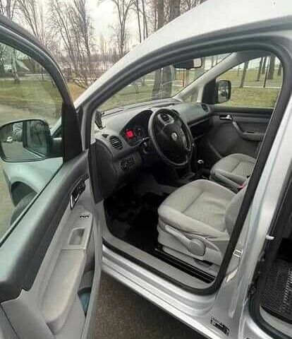 Сірий Форд Інша, об'ємом двигуна 1.9 л та пробігом 4 тис. км за 6300 $, фото 9 на Automoto.ua