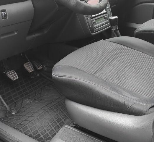 Серый Форд Другая, объемом двигателя 2 л и пробегом 262 тыс. км за 6900 $, фото 3 на Automoto.ua