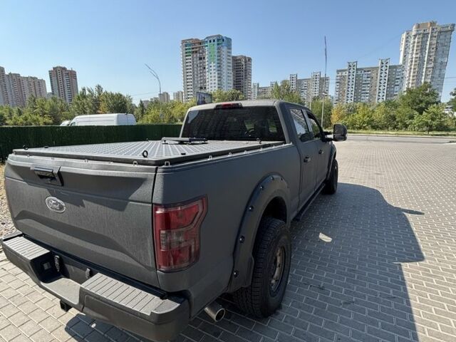 Сірий Форд Інша, об'ємом двигуна 5 л та пробігом 55 тис. км за 26000 $, фото 13 на Automoto.ua