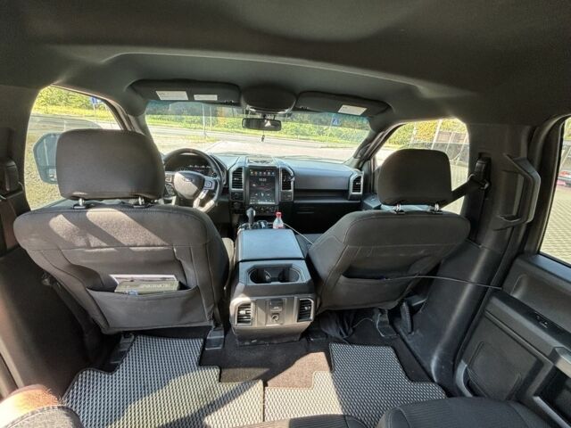 Сірий Форд Інша, об'ємом двигуна 5 л та пробігом 55 тис. км за 26000 $, фото 3 на Automoto.ua