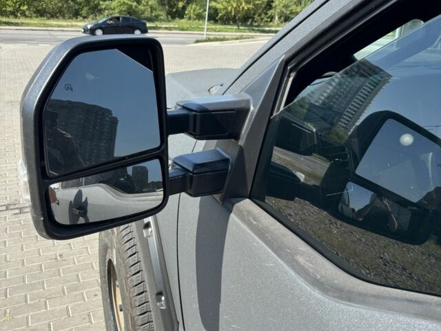 Сірий Форд Інша, об'ємом двигуна 5 л та пробігом 55 тис. км за 26000 $, фото 12 на Automoto.ua