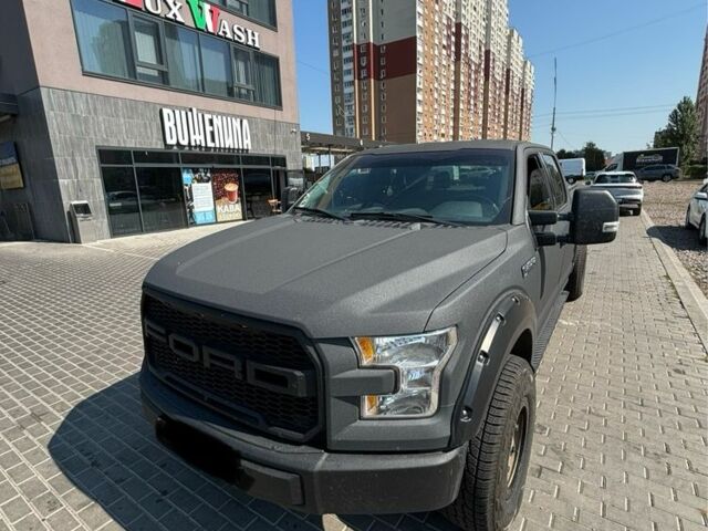 Сірий Форд Інша, об'ємом двигуна 5 л та пробігом 55 тис. км за 26000 $, фото 16 на Automoto.ua