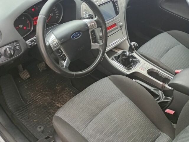 Серый Форд Другая, объемом двигателя 2 л и пробегом 290 тыс. км за 6200 $, фото 6 на Automoto.ua