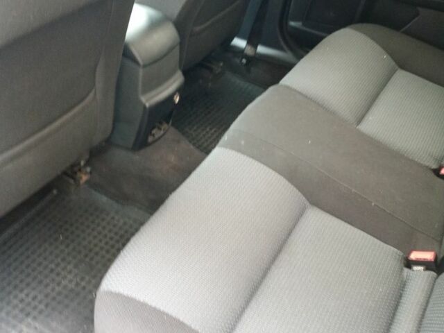 Серый Форд Другая, объемом двигателя 2 л и пробегом 290 тыс. км за 6200 $, фото 5 на Automoto.ua